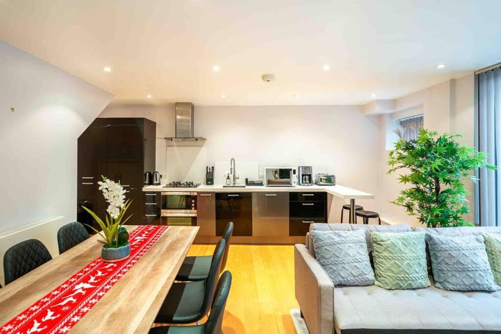 Sweet 3Brs House Close To Oxford & Soho Londen Buitenkant foto