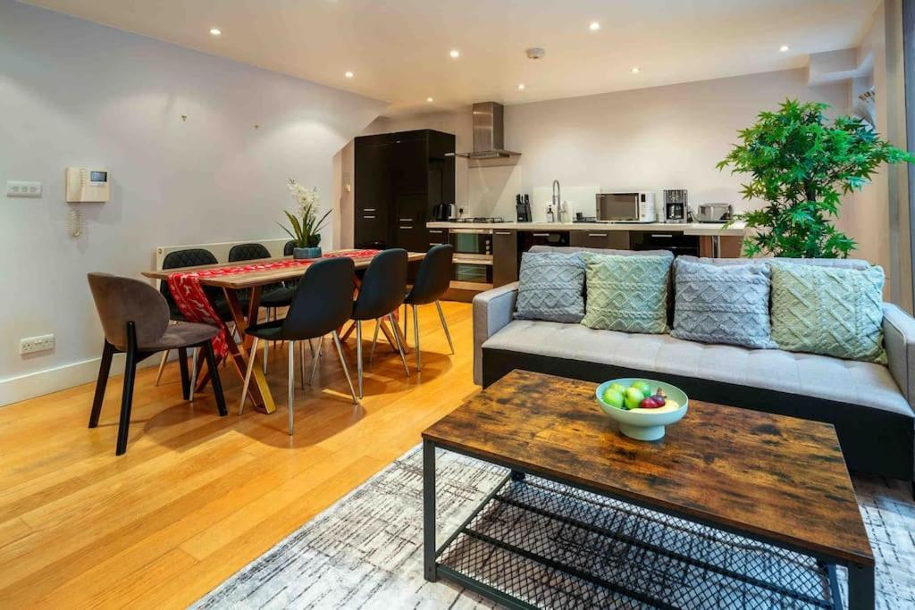 Sweet 3Brs House Close To Oxford & Soho Londen Buitenkant foto