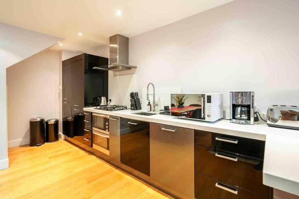 Sweet 3Brs House Close To Oxford & Soho Londen Buitenkant foto